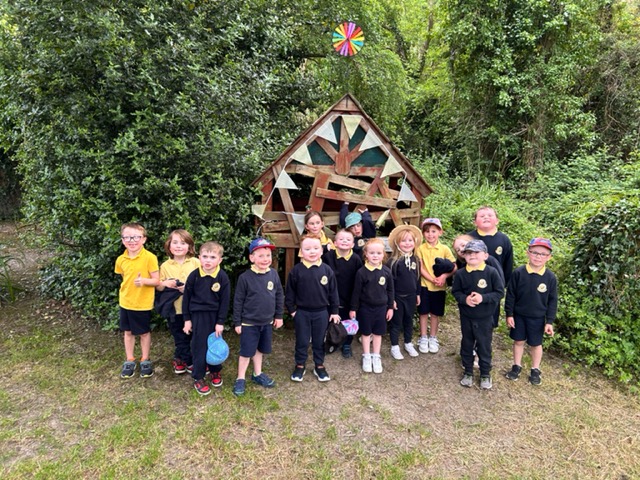 Junior Infant School Tour to Glenroe Farm